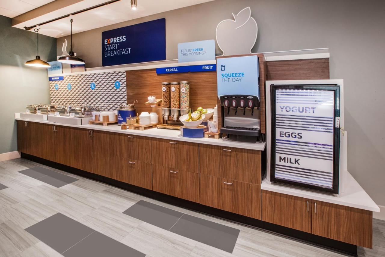Holiday Inn Express Hotel & Suites Montgomery Boyd-Cooper Parkway By Ihg Εξωτερικό φωτογραφία